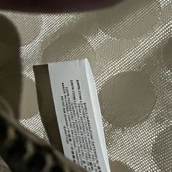 Kate Spade Navy Blue Wristlet - Picture 8 of 8